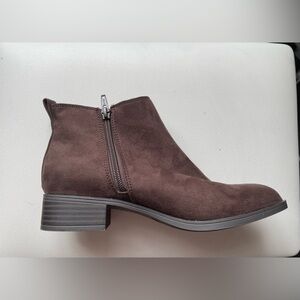 Kohls SO Brown Ankle Boots NWOT